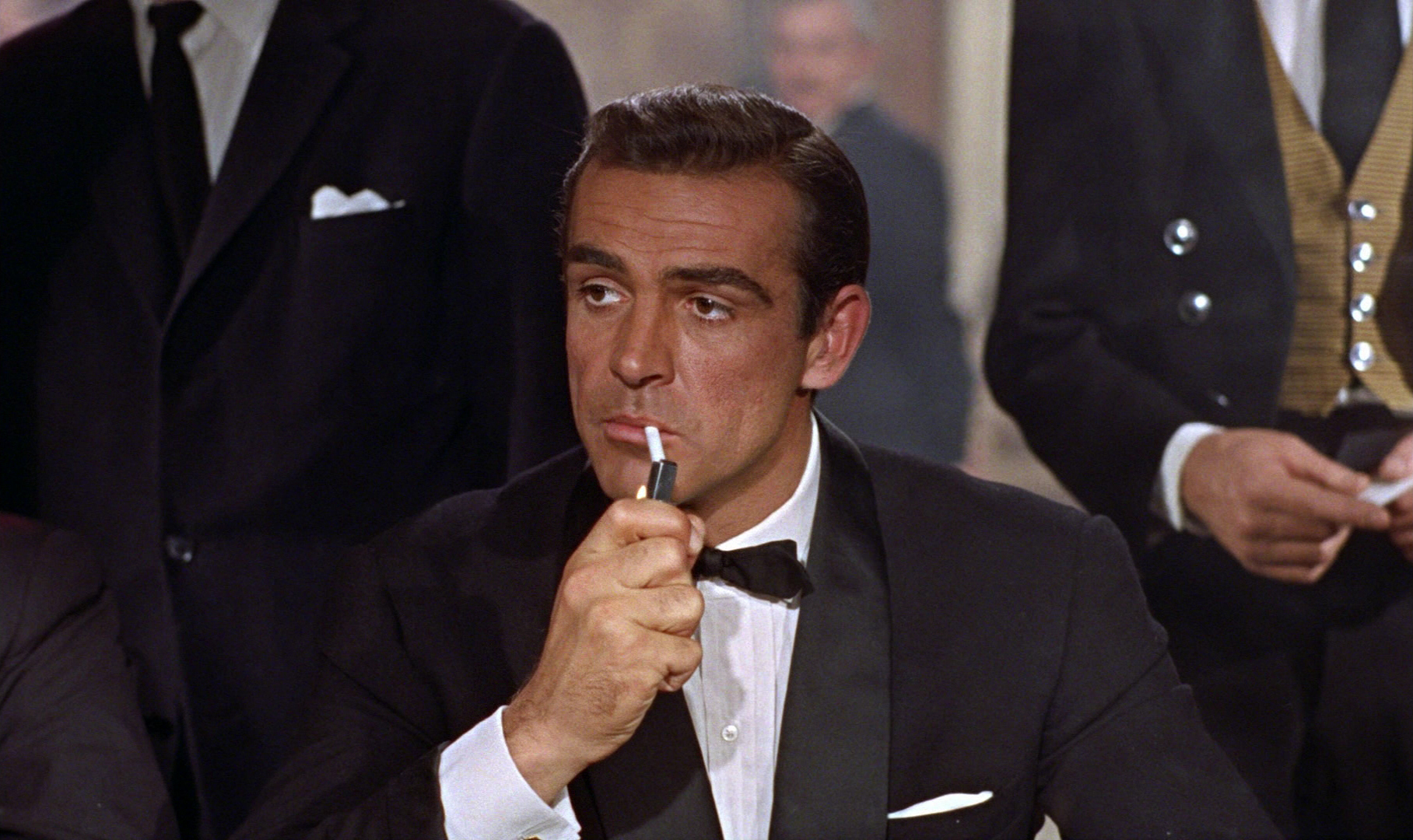 James Bond y el tabaquismo pasivo
