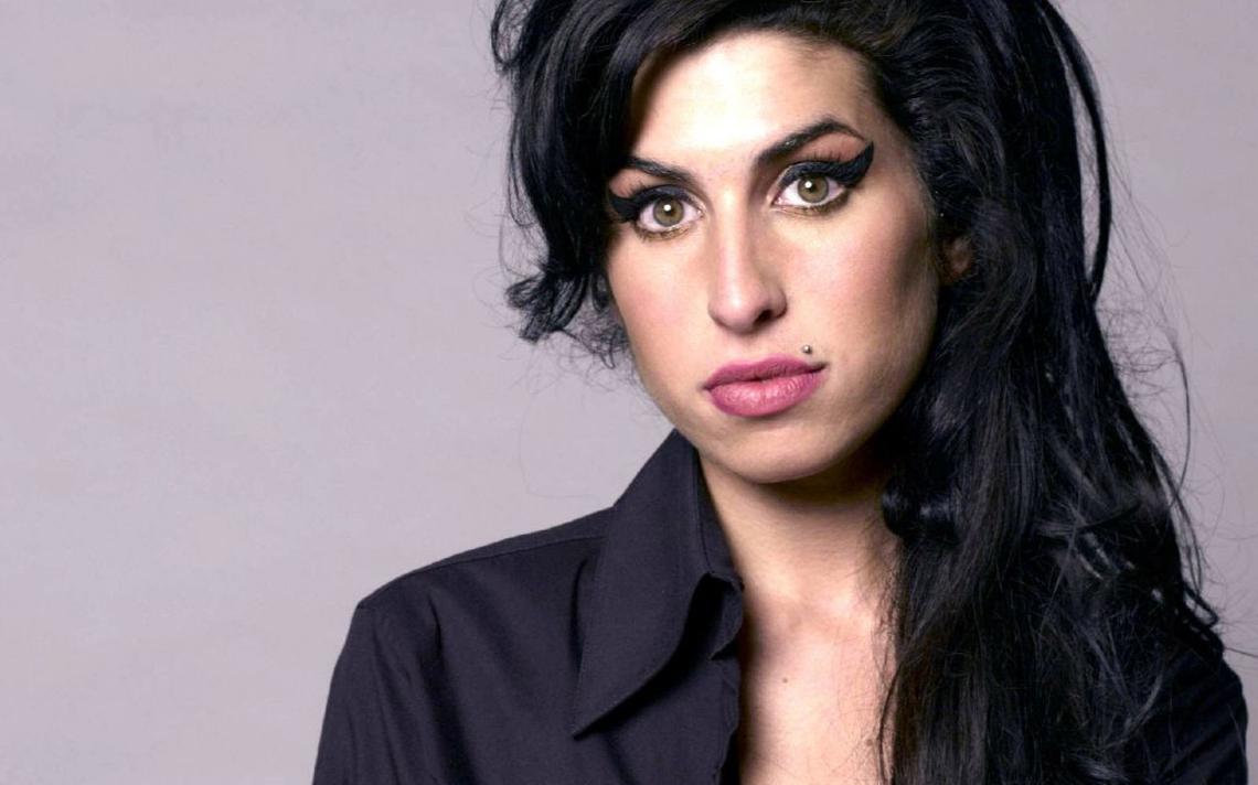 Amy Winehouse. La talentosa cantante, marcada por el alcoholismo y la drogadicción